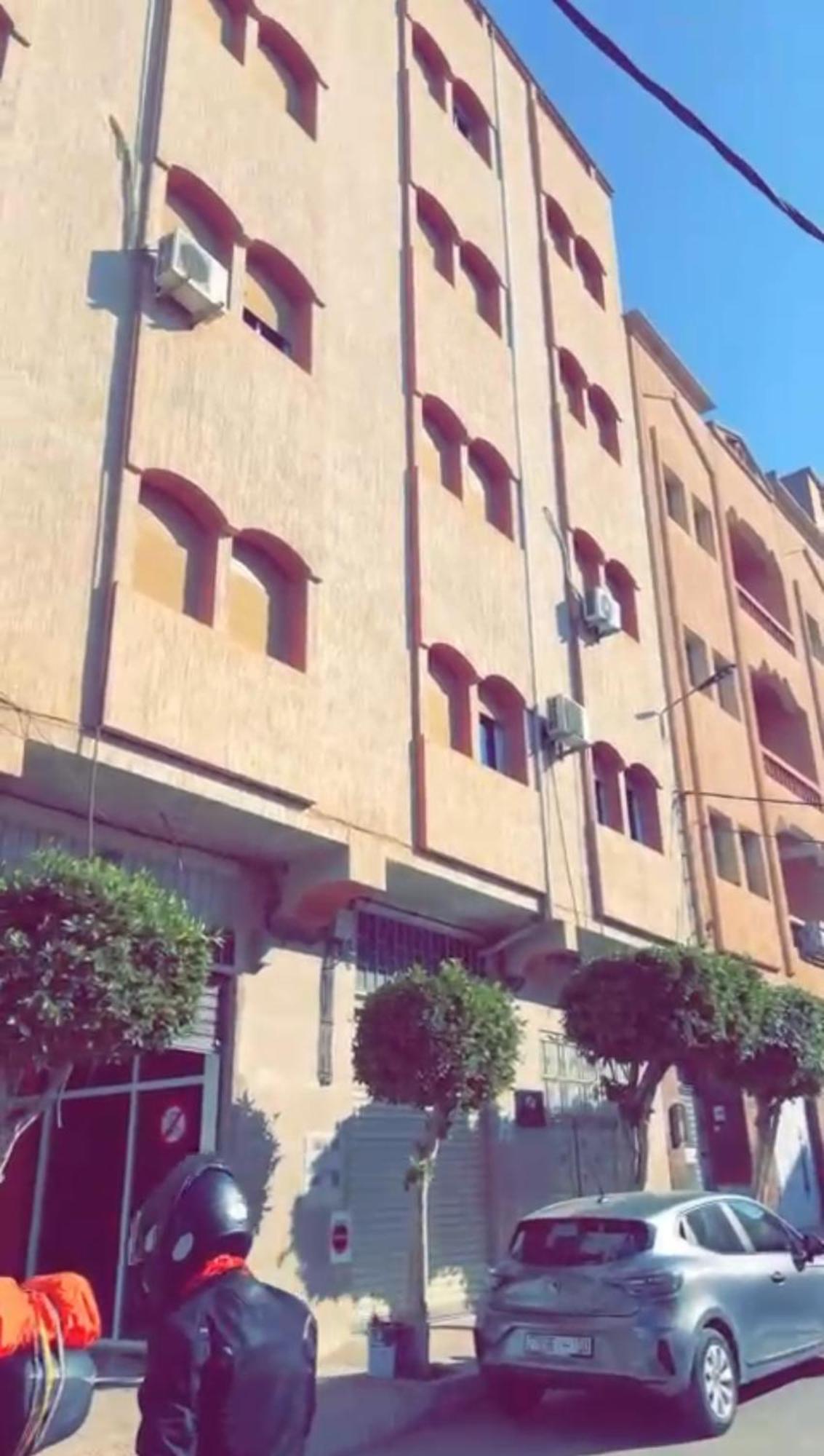 Karaz Homestay Grand Appartement Avec Rooftop Monte Arrouit Zewnętrze zdjęcie